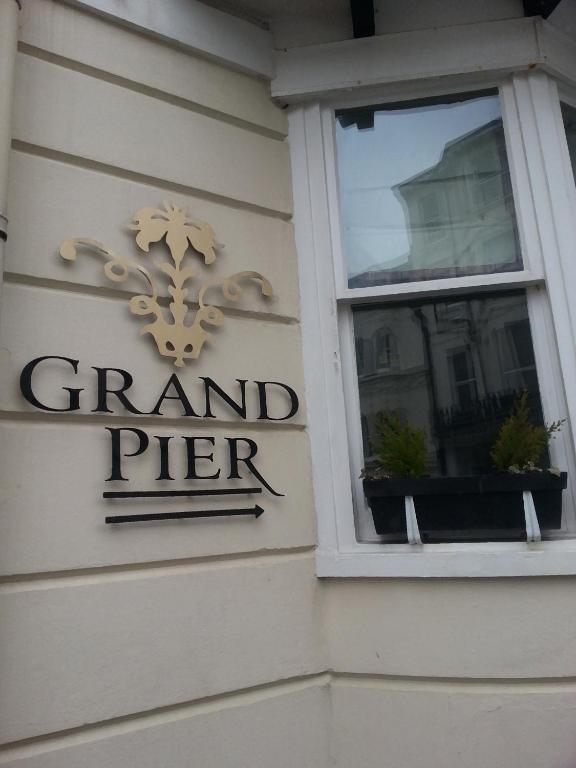 Grand Pier Guest House Brighton Eksteriør bilde